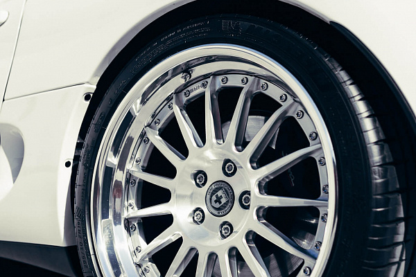 Фото дисков HRE C109 Глянцевый лак на Toyota Supra A80