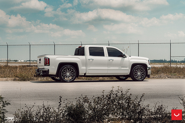 Фото дисков Vossen HF6-3 Алмазная проточка на GMC Sierra III