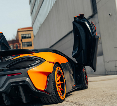 Фото дисков Brixton Forged FDE11 Aerotech на McLaren 600