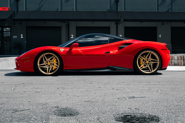 Фото дисков Anrky S1-X3 Сатиновое золото на Ferrari 488