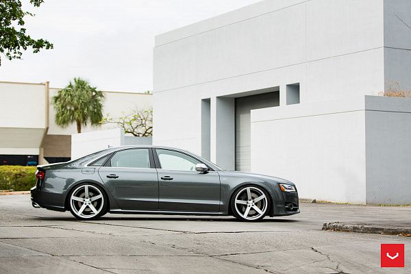 Фото дисков Vossen CV3 Серебро на Audi A/S 8 (D4)