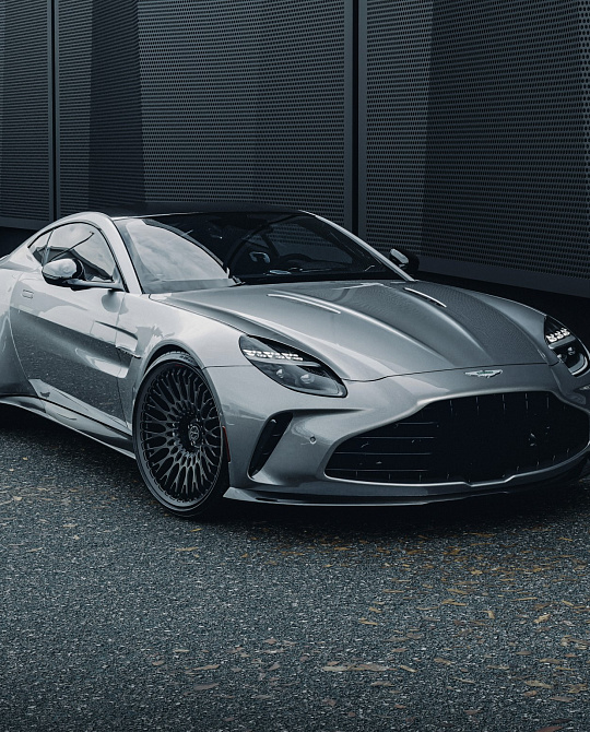 Фото дисков TR20 Черный сатин на Aston Martin Vantage 4