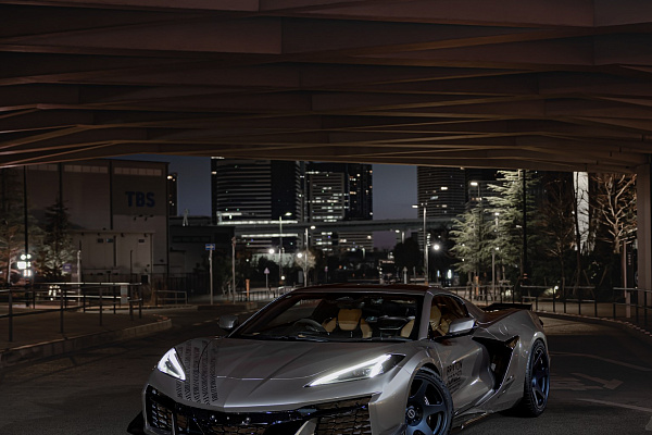 Фото дисков Brixton Forged RS01 Синий сатин на Chevrolet Corvette C8