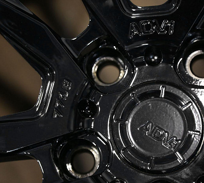 ADV.1 ADV5.2 Track Spec CS