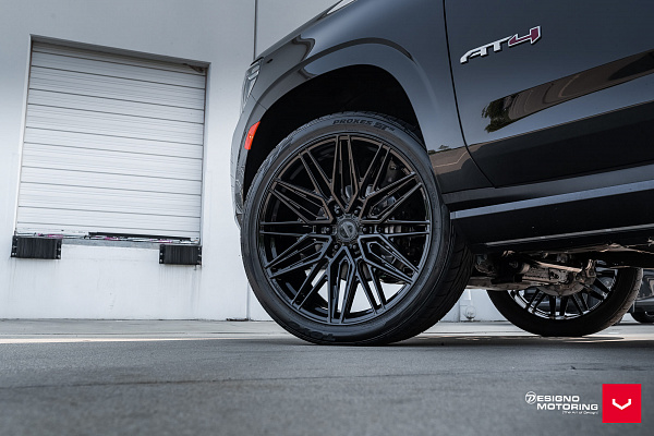 Фото дисков Vossen HF6-5 Черный глянец на GMC Yukon V