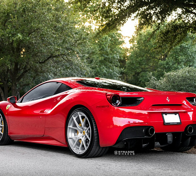 Фото дисков Strasse Wheels SM5R Deep Concave Monoblock на Ferrari 488