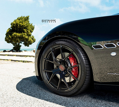 Фото дисков Strasse Wheels SM5R Deep Concave Monoblock на Maserati GranTurismo I