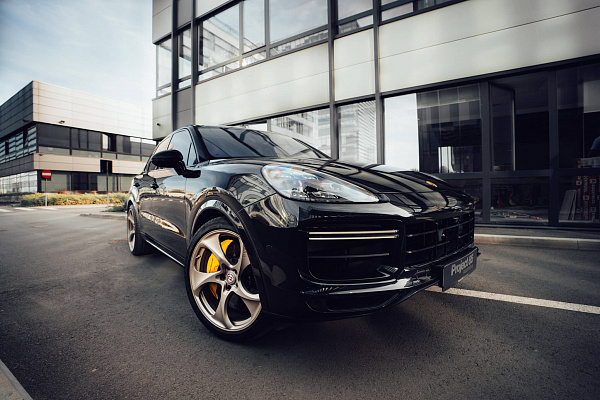 Фото дисков HRE 522M Сатиновая шампань на Porsche Cayenne III