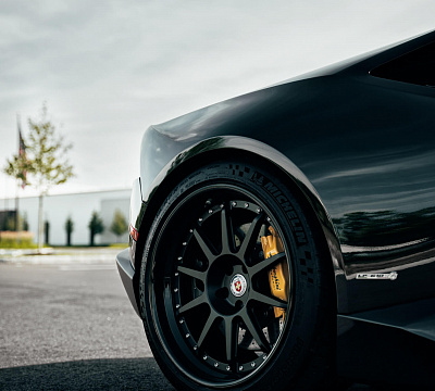 Фото дисков HRE C103 на Lamborghini Huracan