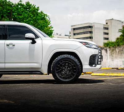 Фото дисков Vossen HFX-1 (6-Lug) на Lexus LX IV
