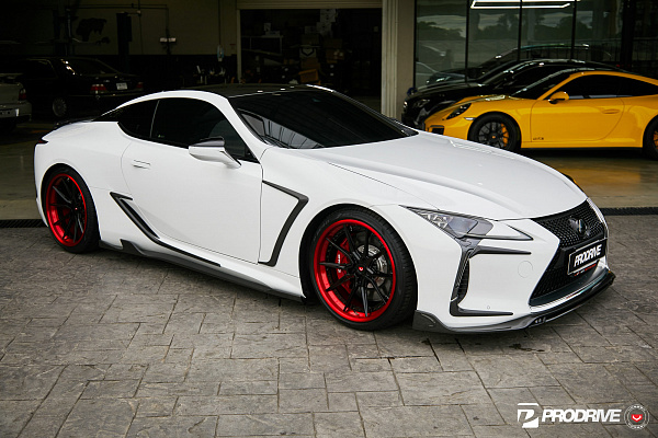 Фото дисков Vossen EVO-2R (3-Piece) Черный глянец на Lexus LC 500