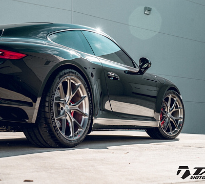 Фото дисков HRE P101 на Porsche 911 VII