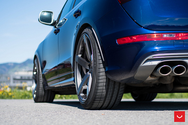 Фото дисков Vossen CV3 Глянцевый графит на Audi Q5 (8R)
