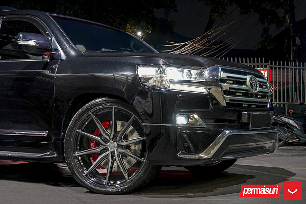 Toyota Land Cruiser 200