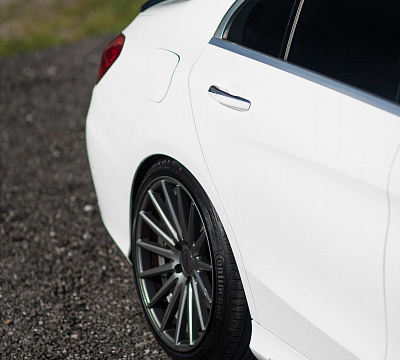 Фото дисков Vossen VFS-2 на Mercedes-Benz C-Class (W205)
