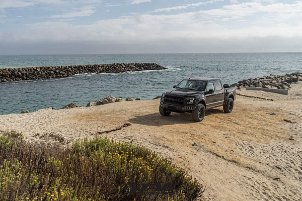 Фото дисков HRE P161 Черный сатин на Ford F-150 XIII