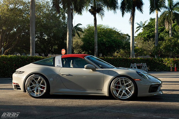 Фото дисков 1886 Wheels S007 Глянцевый лак на Porsche 911 VIII