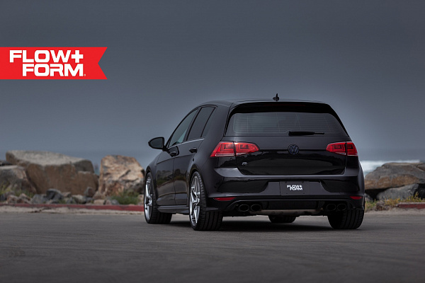 Фото дисков HRE FF11 Серебро на Volkswagen Golf VII