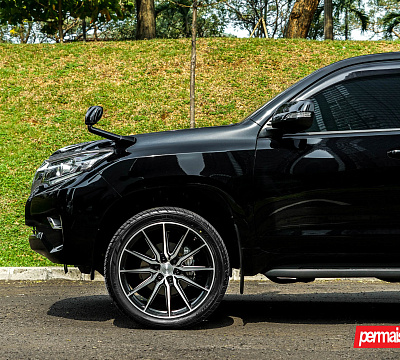 Фото дисков Vossen HF6-1 на Toyota Land Cruiser Prado 150