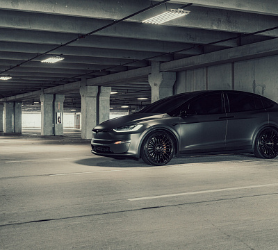 Фото дисков Vossen HF-8 на Tesla Model X