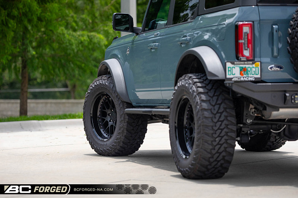 Фото дисков BC Forged LE72 // MLE72 Черный матовый на Ford Bronco