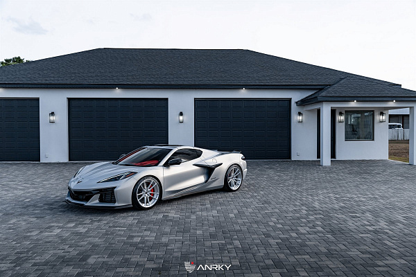 Фото дисков Anrky AN24 Глянцевый лак на Chevrolet Corvette C8