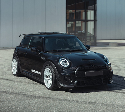 Фото дисков Bola FLE на MINI Cooper III