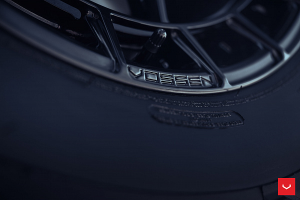 Фото дисков Vossen HFX-1 (6-Lug) Черный глянец на Ram 1500 V