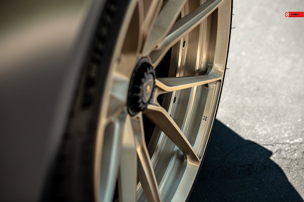 Фото дисков Anrky AN22 Сатиновая шампань на Lamborghini Huracan