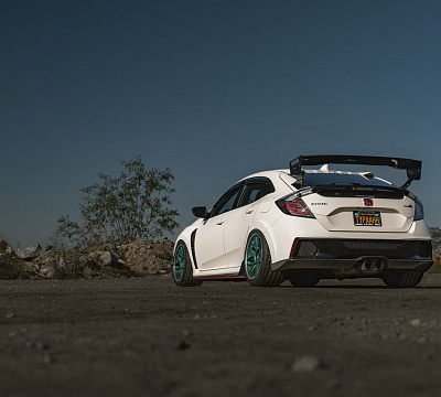 Фото дисков Motegi Racing MR158 TSUBAKI на Honda Civic Type R FK8