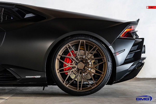 Фото дисков Anrky S1-X1 Сатиновая бронза на Lamborghini Huracan