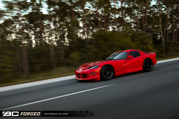 Фото дисков BC Forged LE72 // MLE72 Черный матовый на Dodge Viper