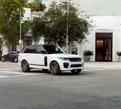 Фото дисков Vossen HF-2 на Range Rover IV