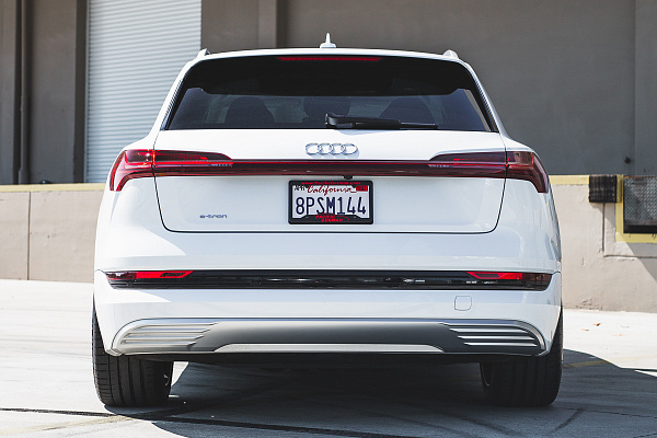 Фото дисков Brixton Forged HS1 Сатиновая медь на Audi E-tron