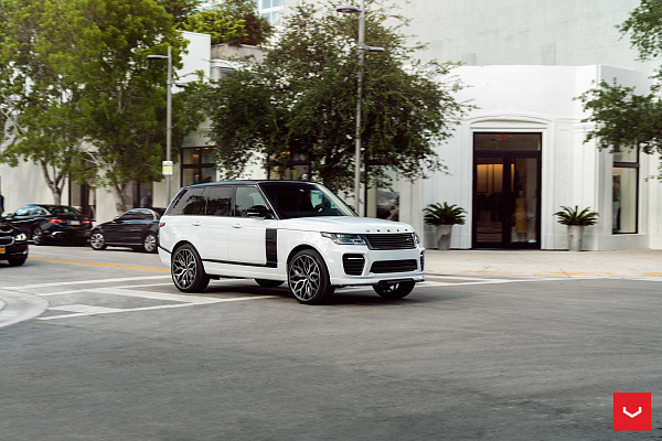 Фото дисков Vossen HF-2 Алмазная проточка на Range Rover IV