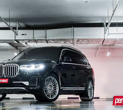Фото дисков Vossen S17-04 на BMW X7 (G07)