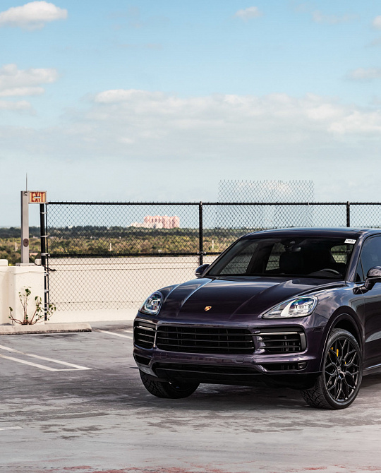 Фото дисков HF-2 Черный глянец на Porsche Cayenne III