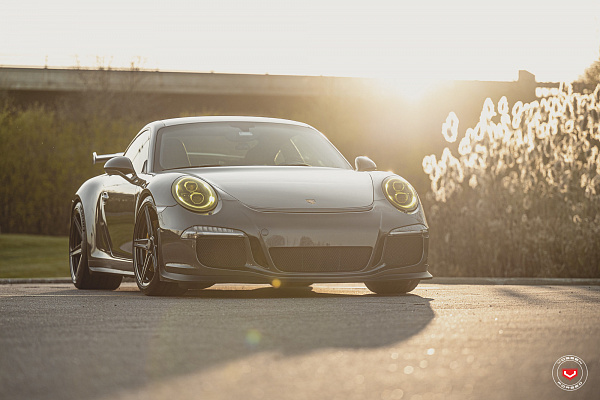 Фото дисков Vossen M-X5 Черный глянец на Porsche 911 VII