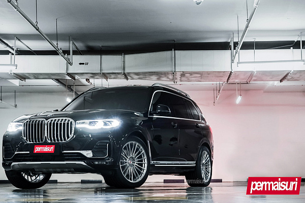 Фото дисков Vossen S17-04 Глянцевый лак на BMW X7 (G07)