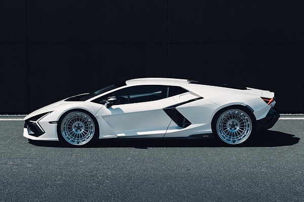Фото дисков Brixton Forged TR11 AERO1 Полированный лак на Lamborghini Revuelto