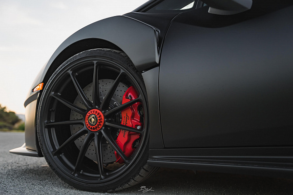 Фото дисков HRE RC103 Черный сатин на Lamborghini Huracan