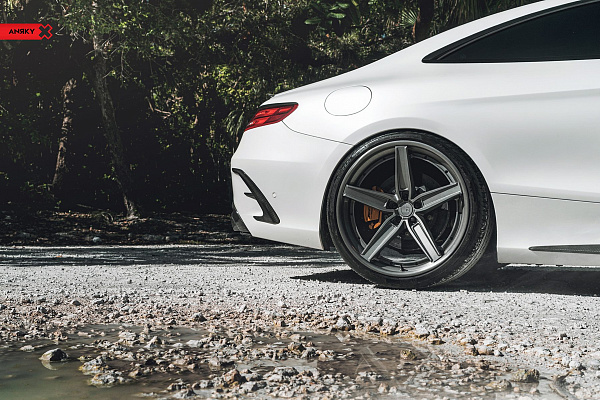 Фото дисков Anrky AN35 Сатиновый графит на Mercedes-Benz S-Class (W222, C217)