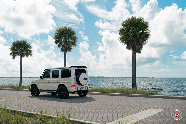 Фото дисков Vossen S17-16 Черный глянец на Mercedes-Benz G-Class III