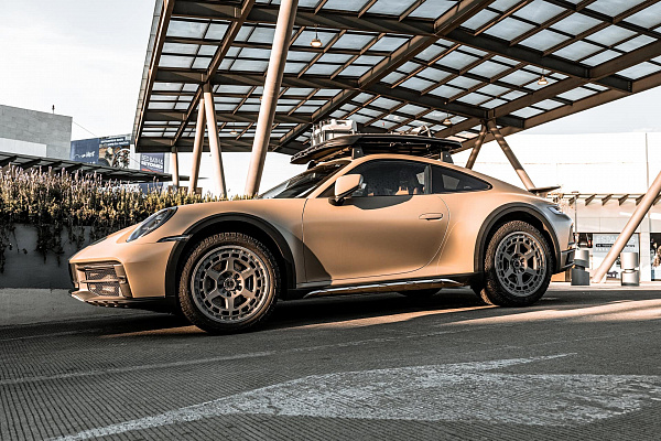 Фото дисков Brixton Forged BX01-M Сатиновый графит на Porsche 911 VIII