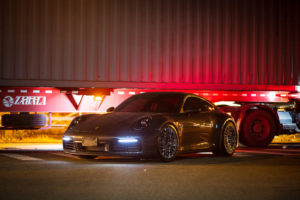 Фото дисков HRE 501M Глянцевый тонированный лак на Porsche 911 VIII