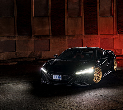 Фото дисков Rotiform HUR на Acura NSX II
