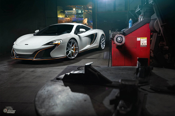 Фото дисков HRE P101 Серебро на McLaren 650S