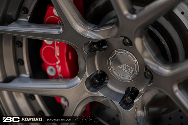 Фото дисков BC Forged HCS02 Глянцевый темный лак на Chevrolet Corvette C6