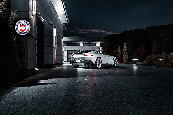 Фото дисков HRE P204 Глянцевый лак на Aston Martin Vantage 4
