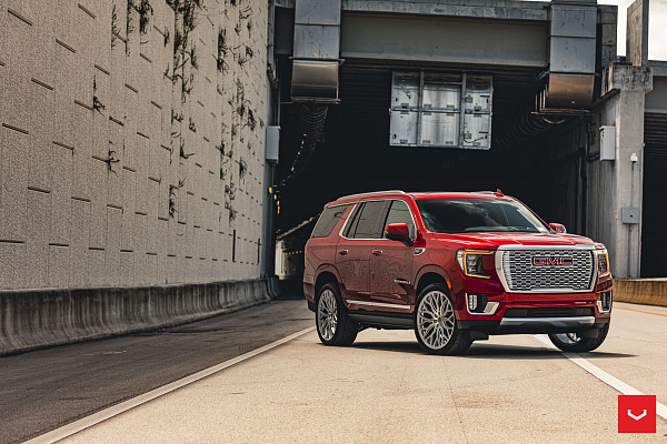 Фото дисков Vossen HF6-3 Серебро на GMC Yukon V